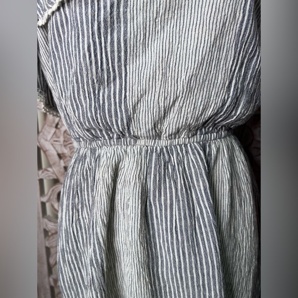 NWT American Eagle One Shoulder Gray Striped Lined Dress Sz L - Picture 2 of 5